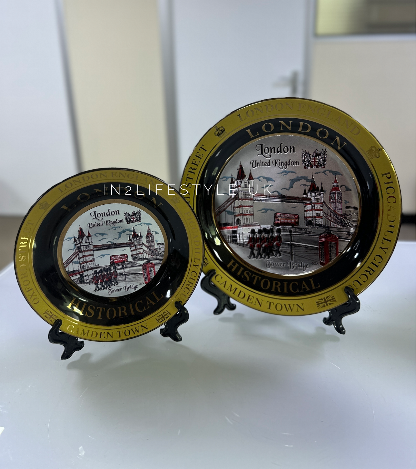 15cm / 6” London Ceramic Plate Display