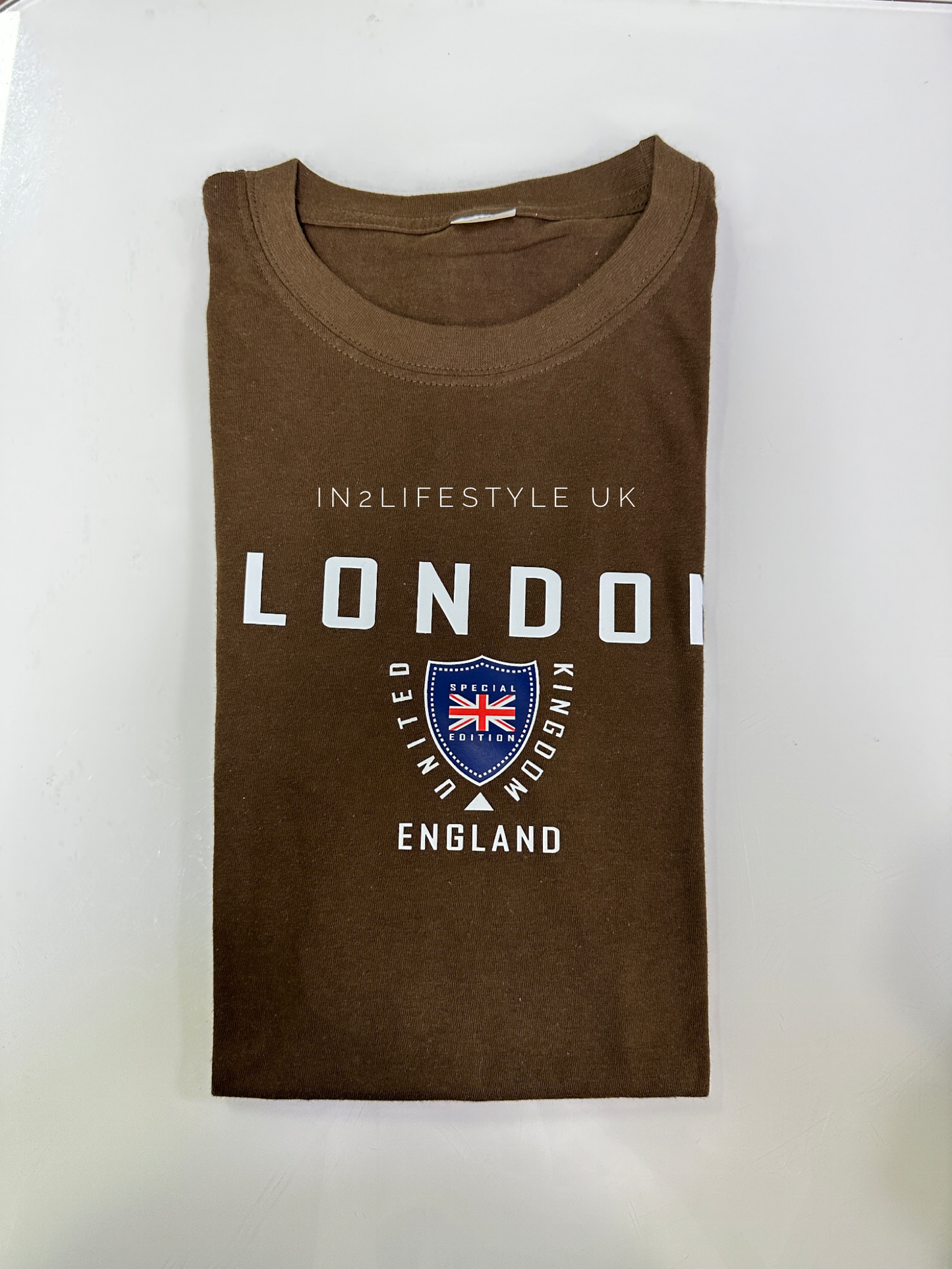 LST22 Standard London T-shirt