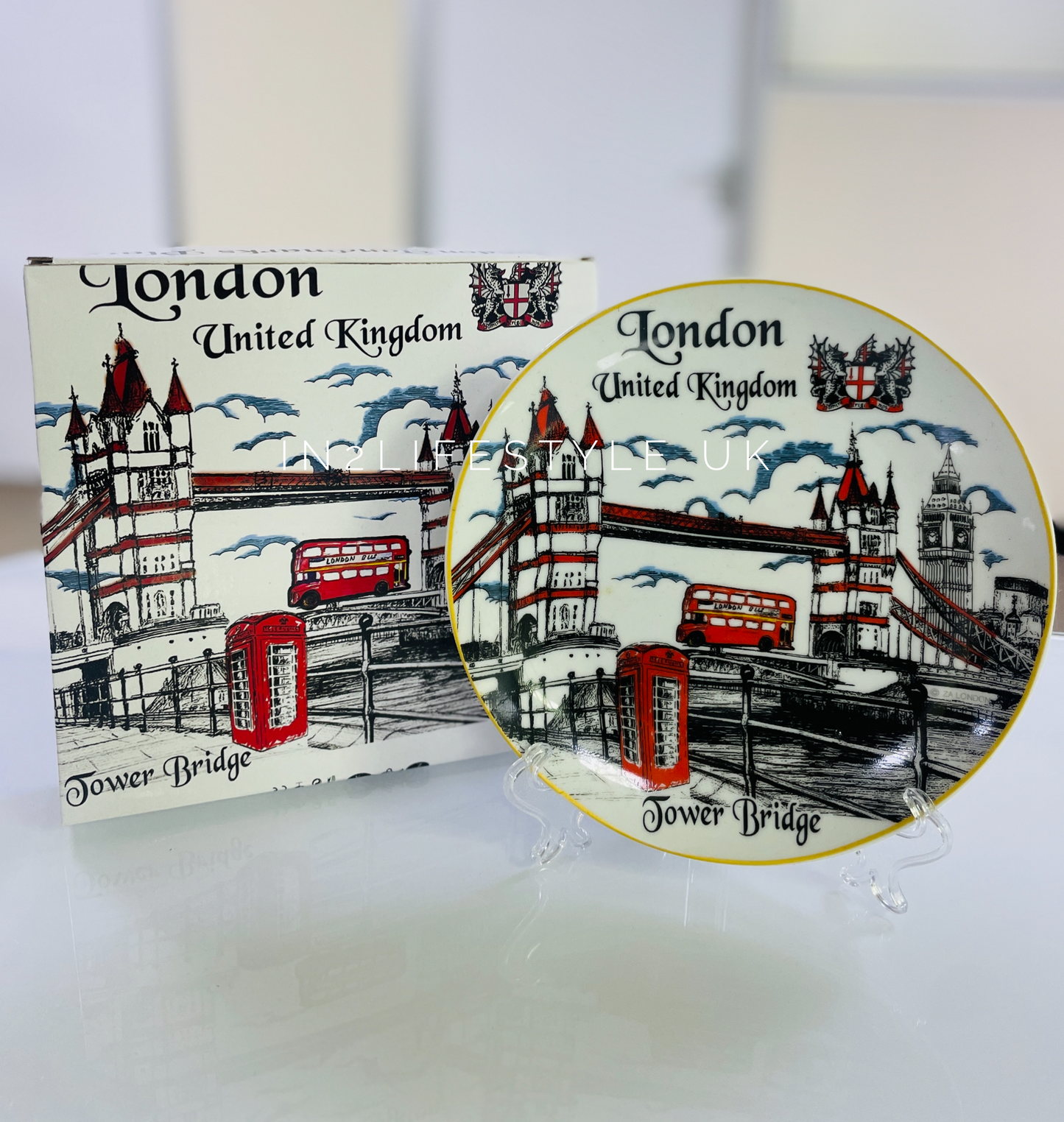 20cm / 8” London Ceramic Plate Display