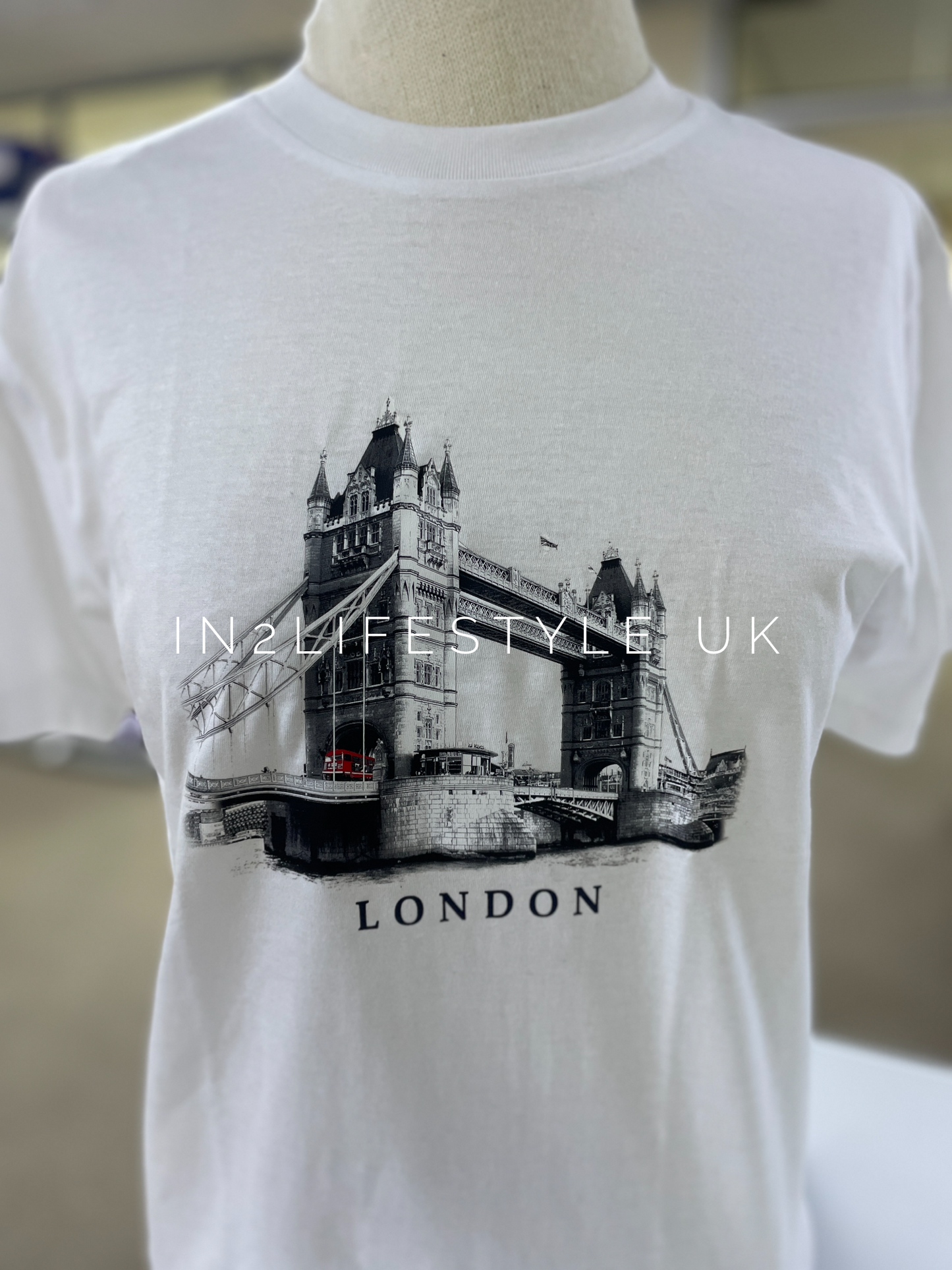 LST19 Standard London T-shirt