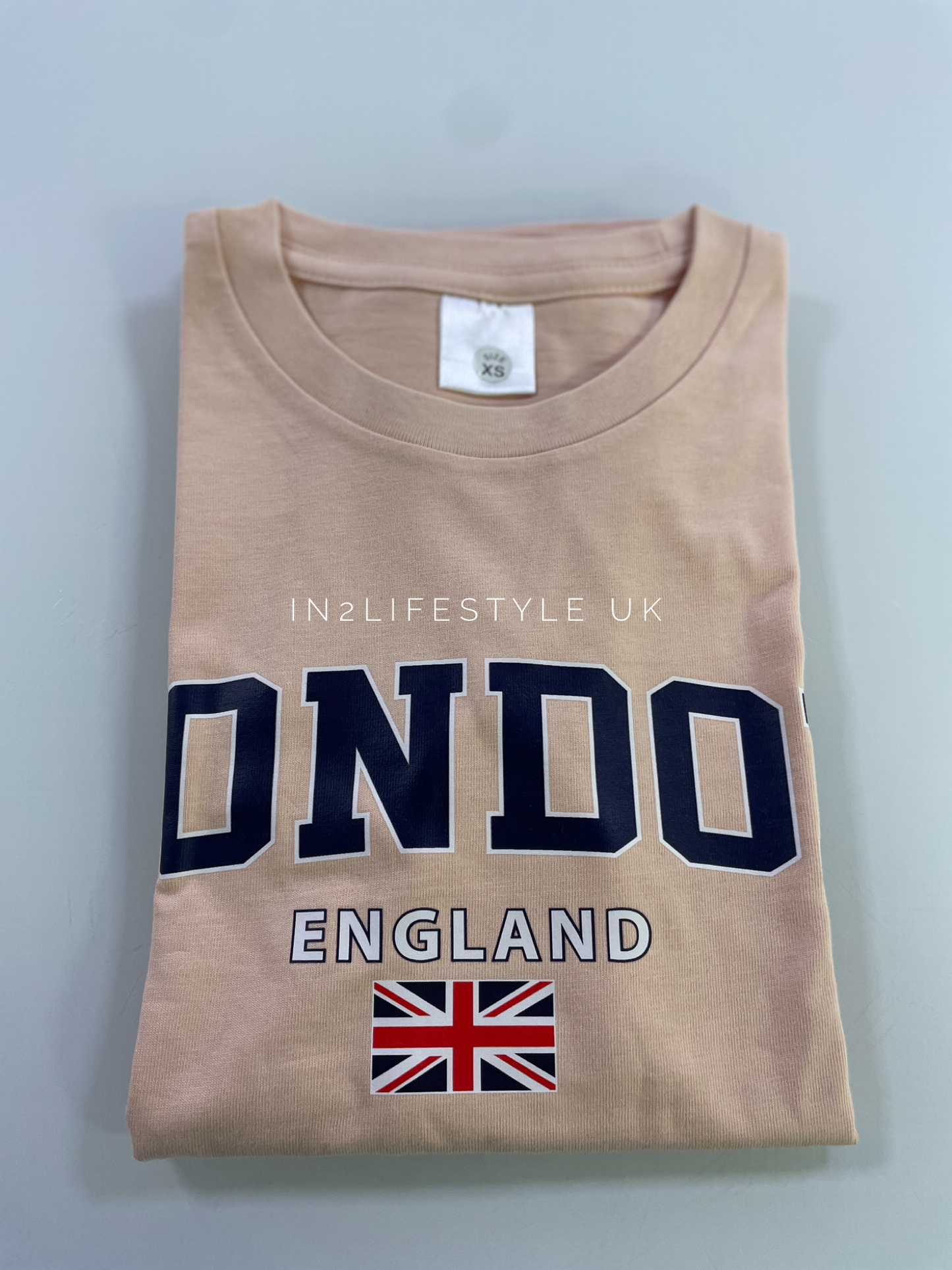 LST15 Standard London T-shirt