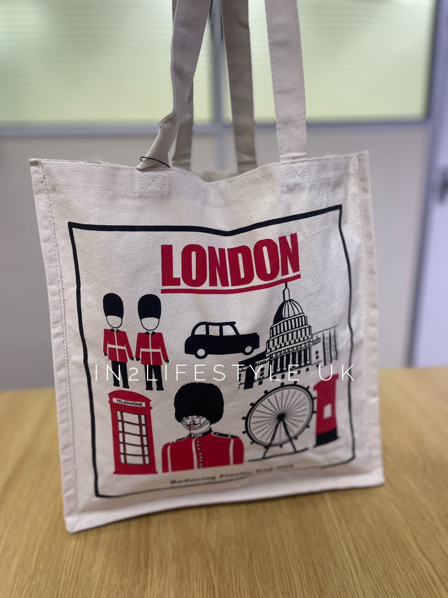 Premium Quality London Icon no zipper Tote Bag